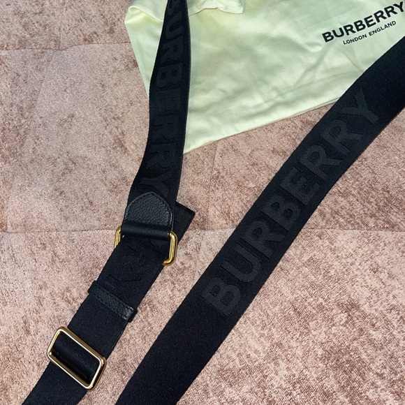 Authentic Burberry Medium Note Leather & Vintage Check Crossbody Bag - Picture 8 of 9